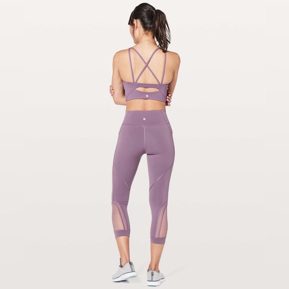 Lululemon Forget The Sweat Crop *21"
Smoked Mulberry Leggings Pants - Picture 2 of 11